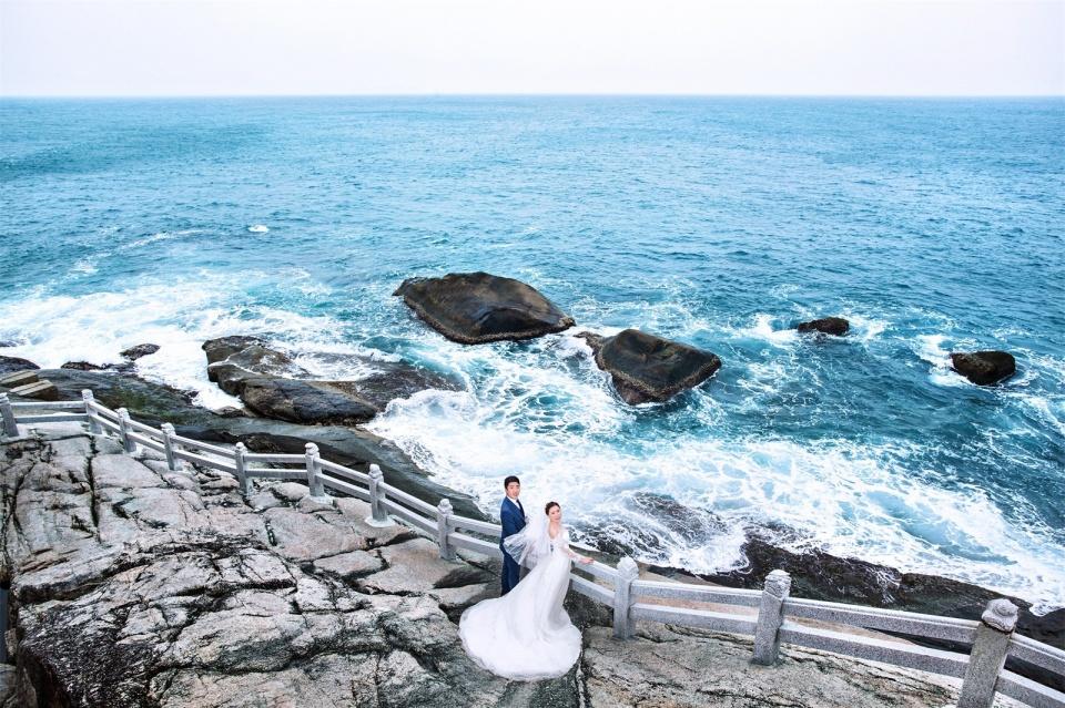 厦门鼓浪屿婚纱照场景_厦门鼓浪屿拍婚纱_厦门鼓浪屿拍婚纱照大概多少钱