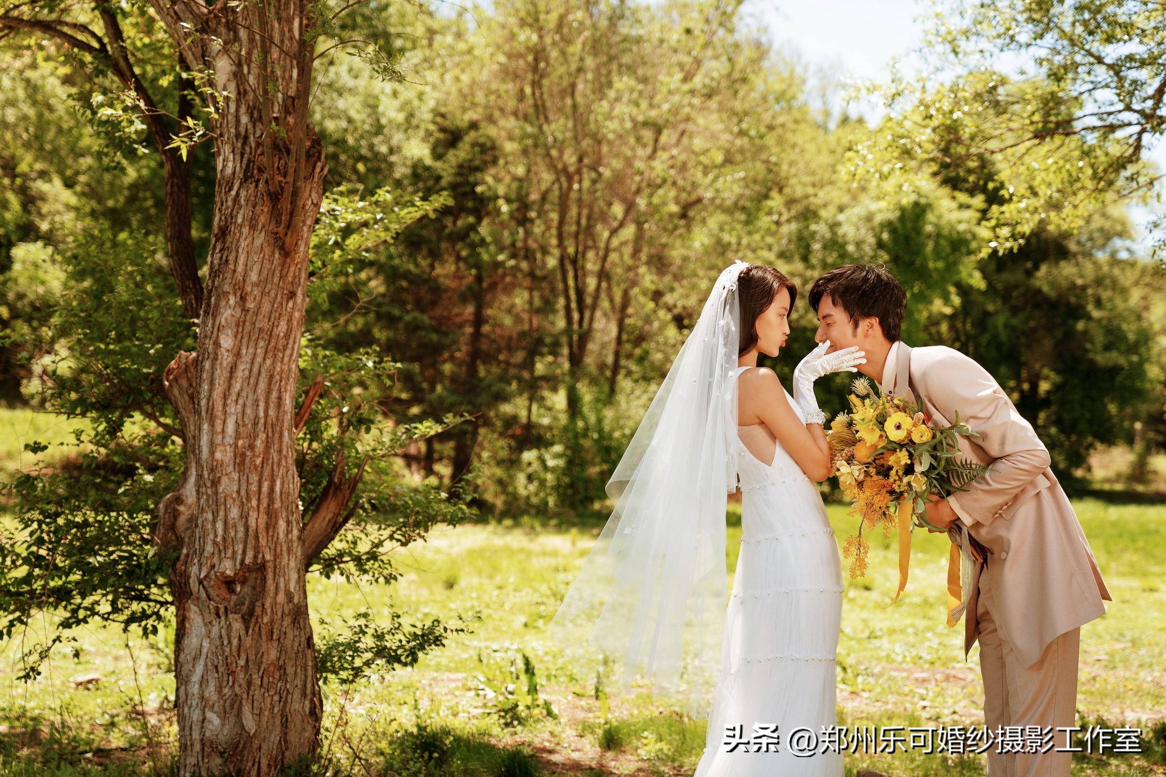 婚纱现场照_拍婚纱现场照片_场景布置拍摄婚纱照多少钱