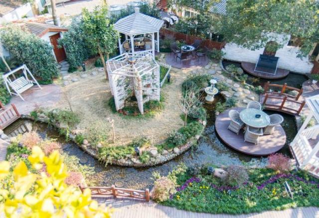 婚纱照好看花园背景图_婚纱庭院景照内容怎么写_婚纱照内景庭院