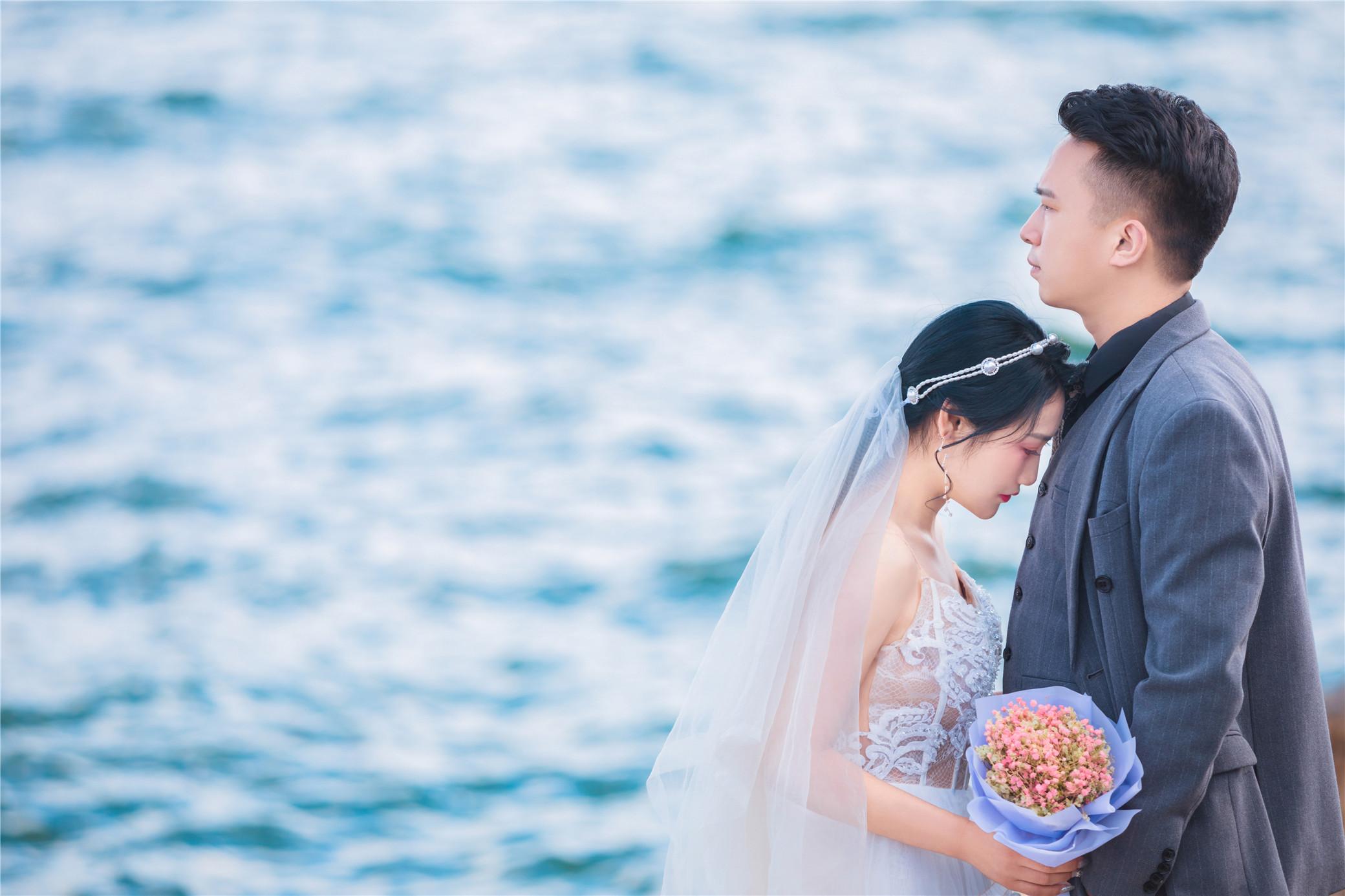 云南实景婚纱照拍摄_婚纱照云南_云南婚纱照拍摄景点